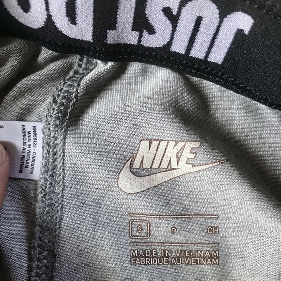 Nike Legacy Leggings size small - Picture 4 of 5